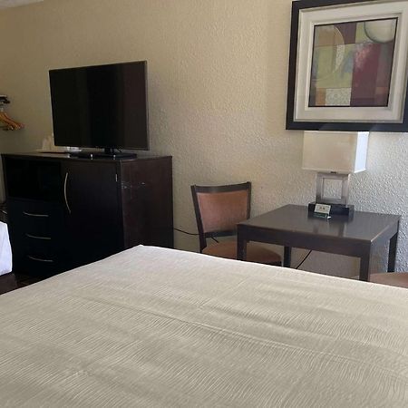 Baymont By Wyndham Scranton Dunmore Extérieur photo