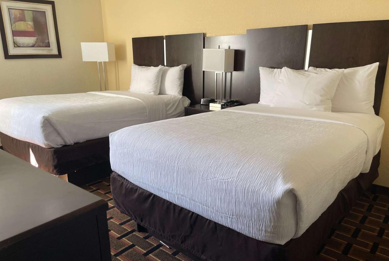 Baymont By Wyndham Scranton Dunmore Extérieur photo