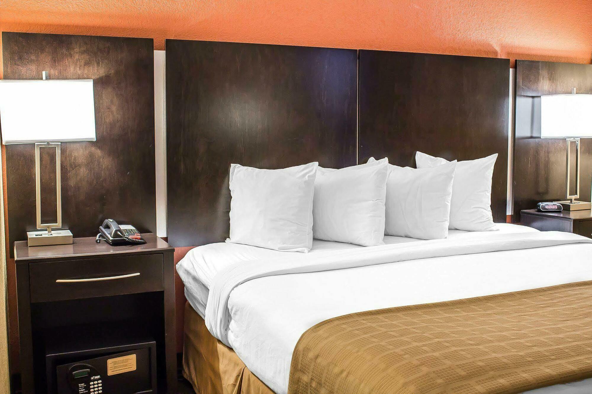 Baymont By Wyndham Scranton Dunmore Extérieur photo