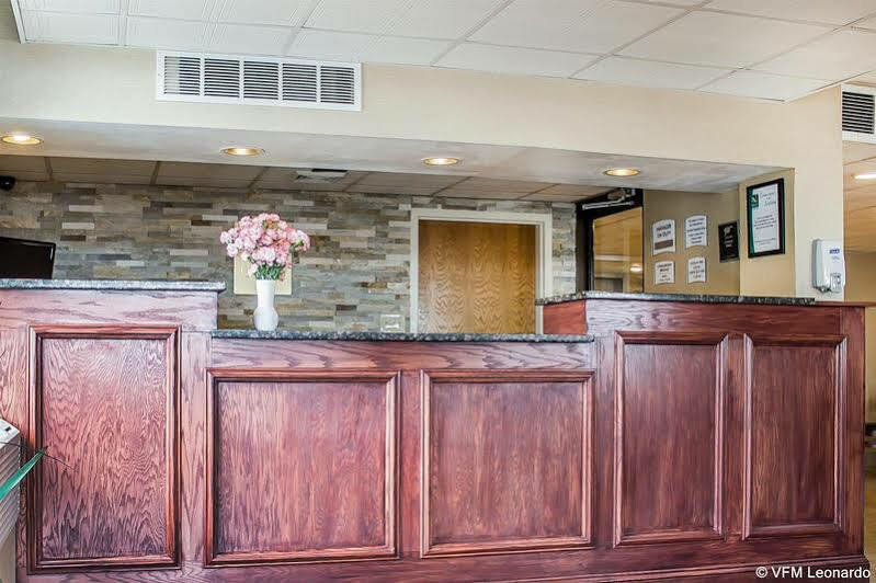 Baymont By Wyndham Scranton Dunmore Extérieur photo
